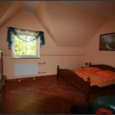 Dom Pod Debem Дом отдыха Majdy