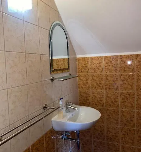 Dom Pod Debem Prázdninový dům *